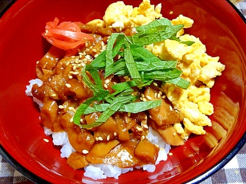 鶏蒲焼きと炒り卵の親子丼